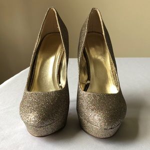 Forever 21 Glitter/Gold Platform Heels Size 6